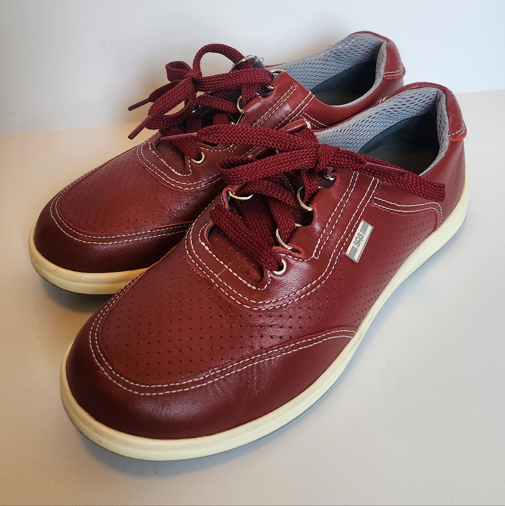 SAS Women's Burgundy Sneakers
